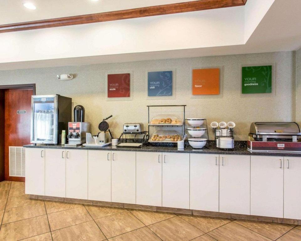 Comfort Inn & Suites Madisonville Luaran gambar