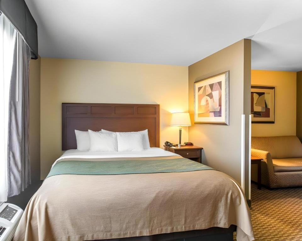 Comfort Inn & Suites Madisonville Luaran gambar