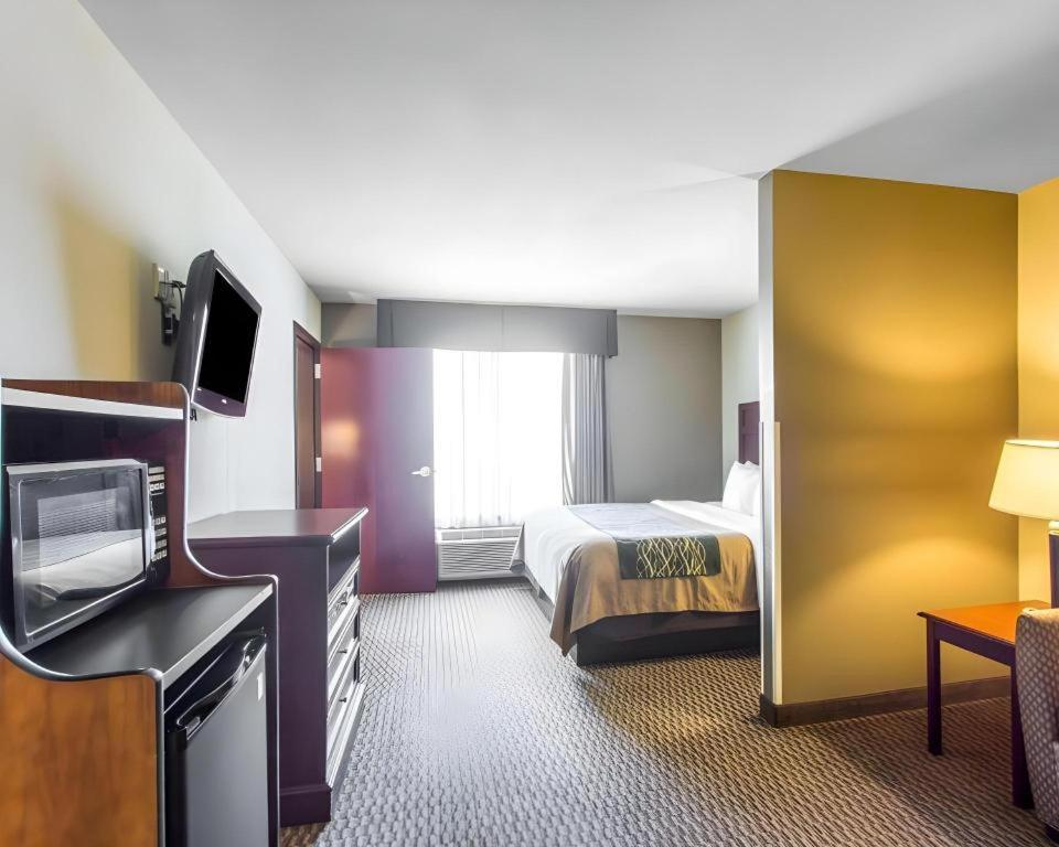 Comfort Inn & Suites Madisonville Luaran gambar