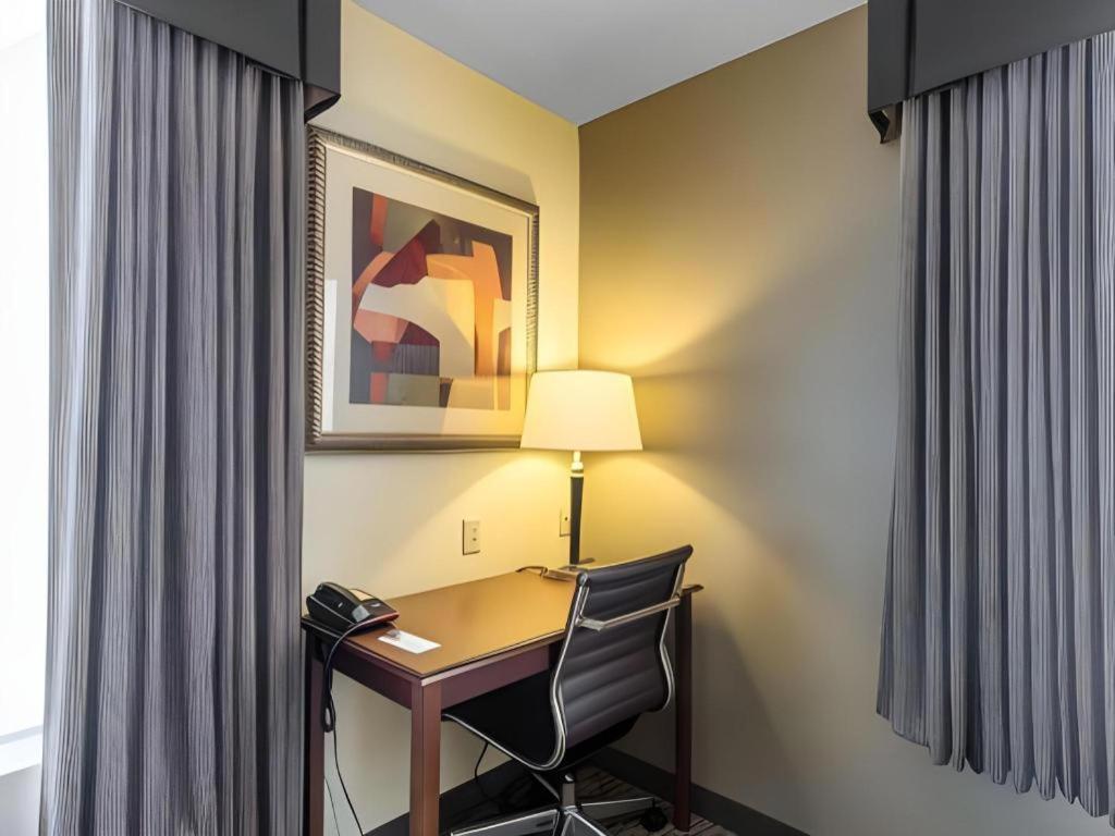 Comfort Inn & Suites Madisonville Luaran gambar