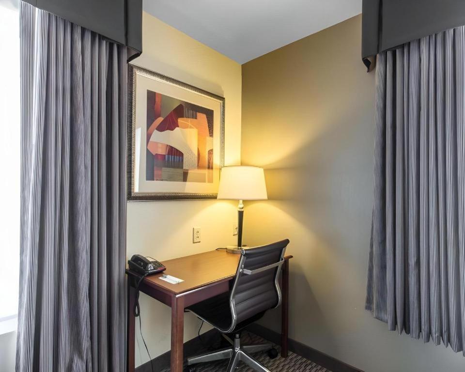 Comfort Inn & Suites Madisonville Luaran gambar