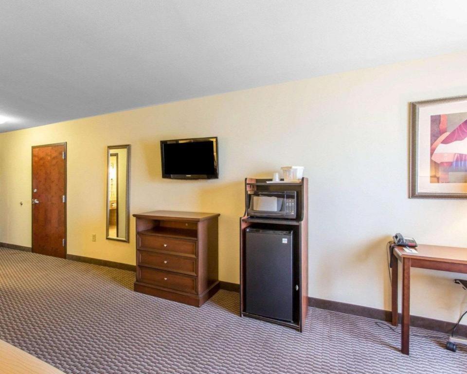 Comfort Inn & Suites Madisonville Luaran gambar