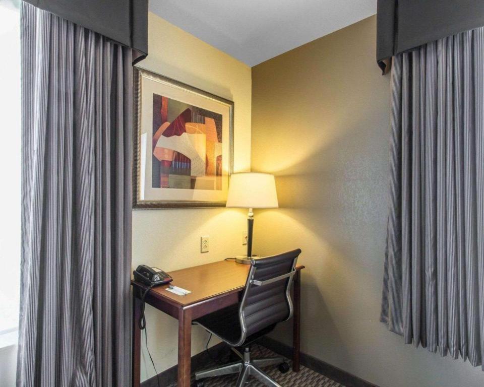Comfort Inn & Suites Madisonville Luaran gambar