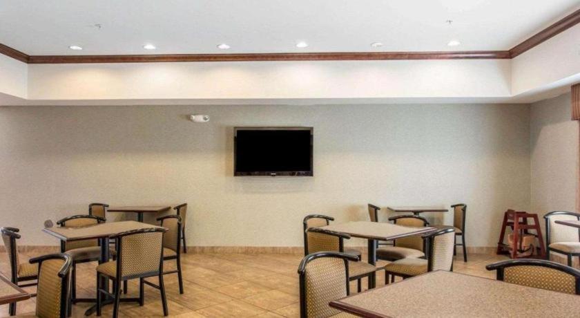 Comfort Inn & Suites Madisonville Luaran gambar
